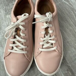 Clarks Women's Blush Pink Sneakers